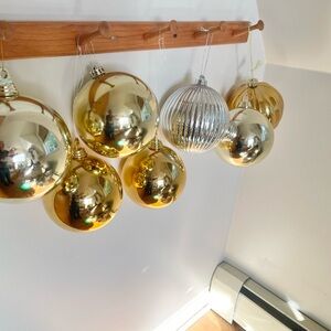Plastic Christmas Ornaments (7)